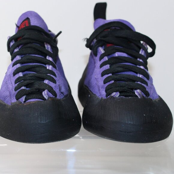 Five Ten 5.10 Purple Rock Climbing Shoes (EU 37.5 / Men 5.5 US / Women 7 US) - Picture 6 of 8